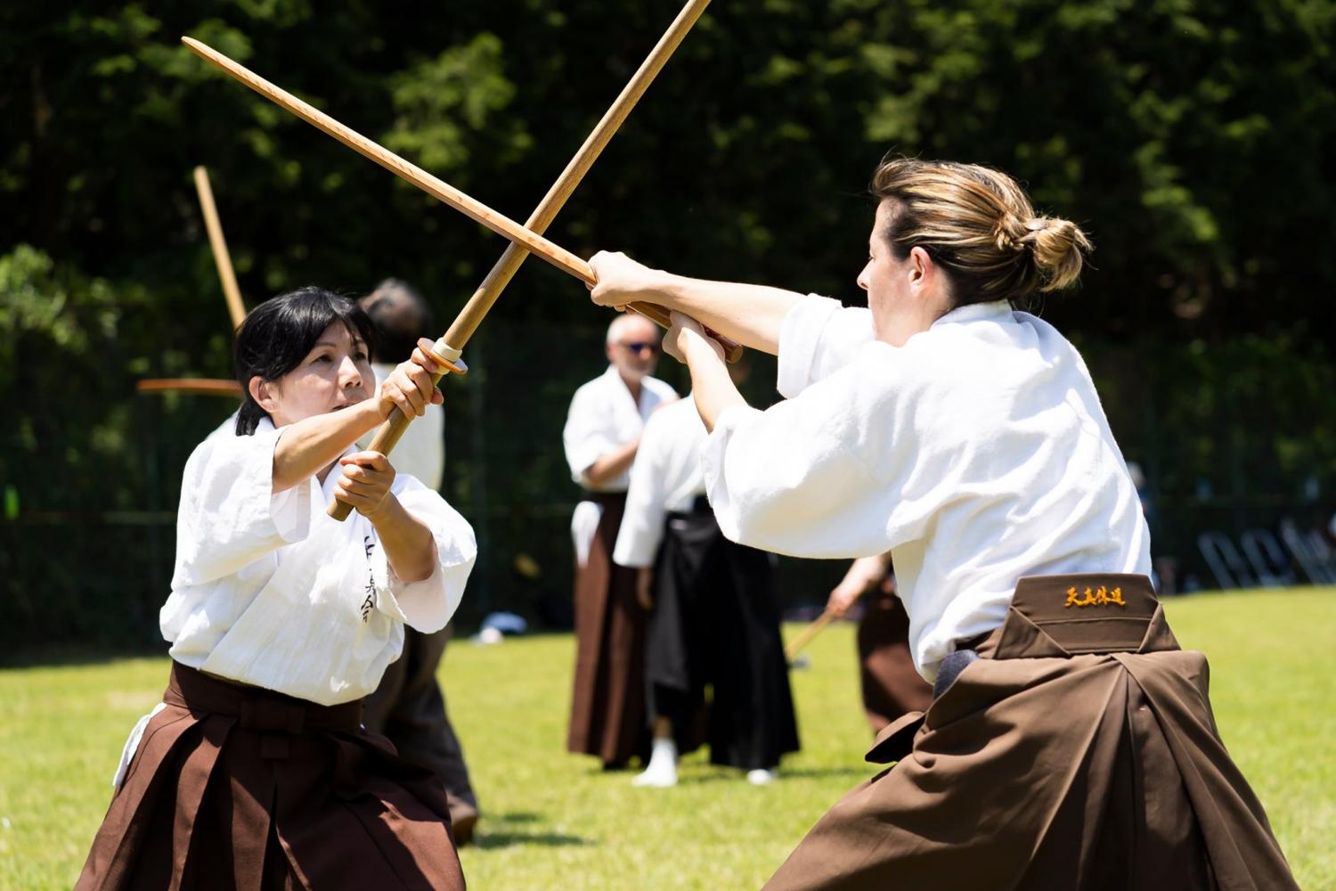 Kenbu Tenshinryu is practiced is practiced by both women and men. Ladies, don't be shy and express your feminine power